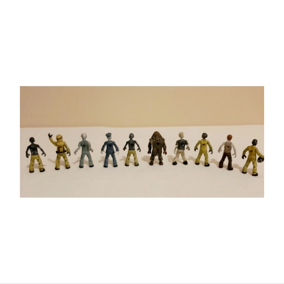 Mega Bloks Call Of Duty Zombies Figure Lot - Picture 2 of 7
